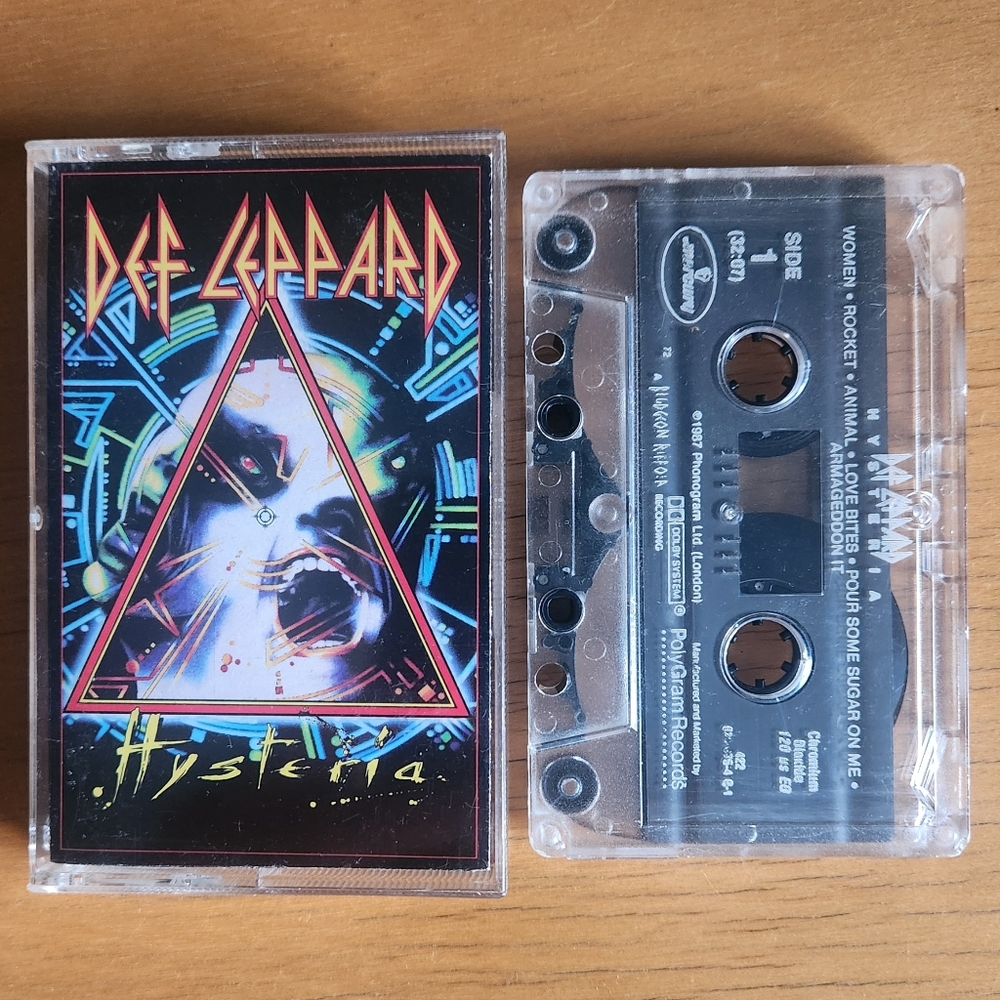 Def Leppard, Bon Jovi, Cinderella - 1980s Cassette Tapes (Lot of 3)  - Picture 3 of 8
